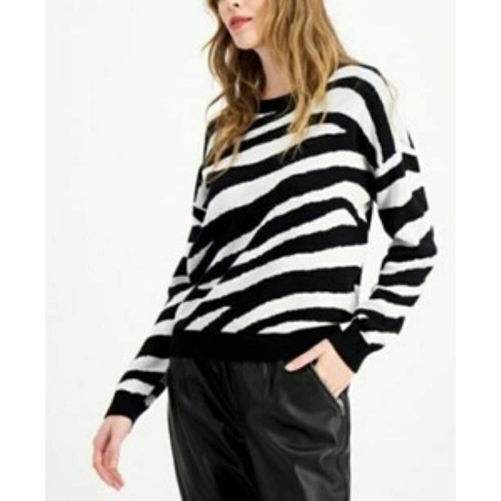 Bar III Long Sleeve Black Stripe Top Women's. Size Small. New With Tags.